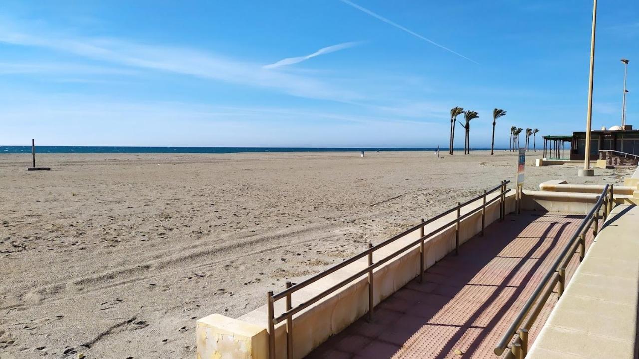 Coqueto Apartamento Con Terraza En La Playa Roquetas de Mar Exteriér fotografie